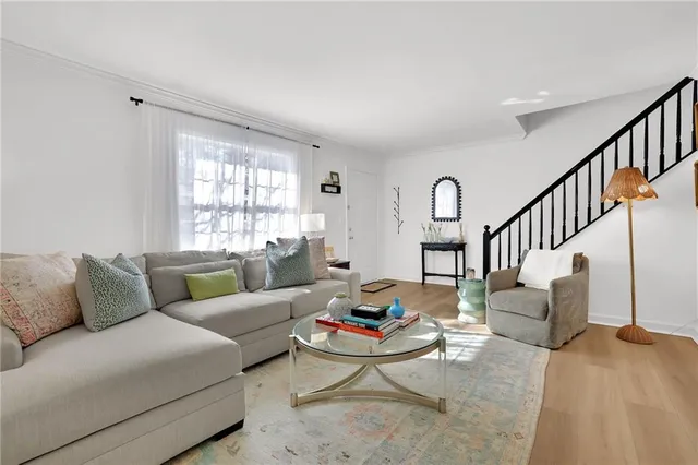 $250,000 | 6900 Roswell Road, Unit 4I, Atlanta, GA 30328