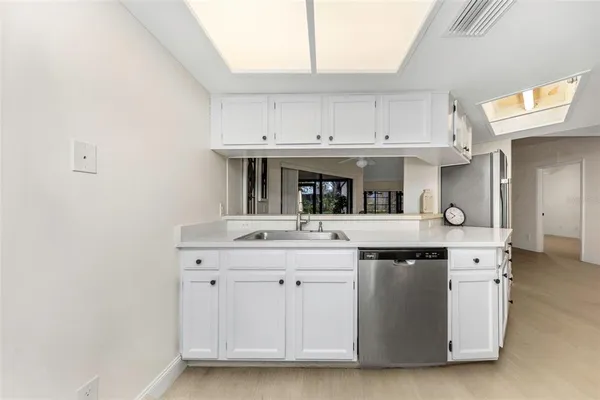 $279,900 | 235 Woods Landing Trail, Unit 235, Oldsmar, FL 34677
