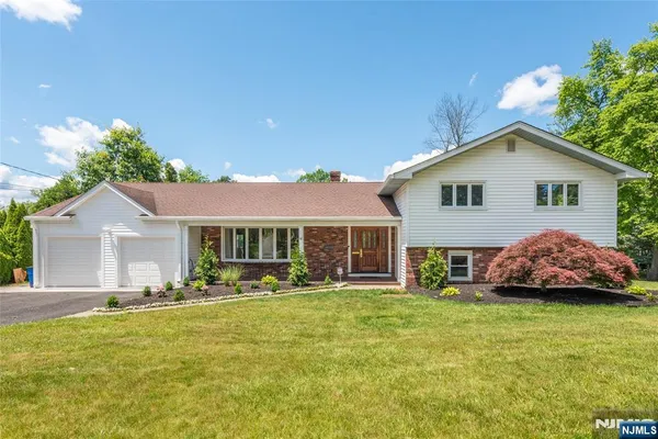 $995,000 | 68 Mandeville Drive, Wayne, NJ 07470