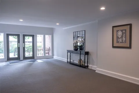 $450,000 | 6599 Bayou Glen Road, Houston, TX 77057