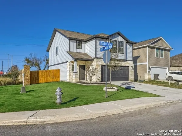 $1,800 | 3331 Rosita Way, San Antonio, TX 78224