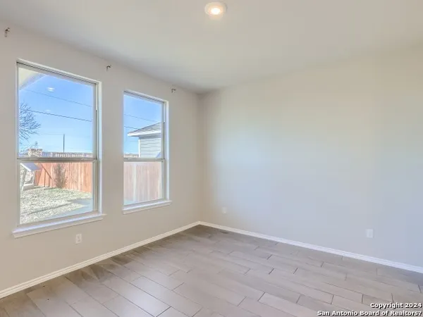 $1,800 | 3331 Rosita Way, San Antonio, TX 78224