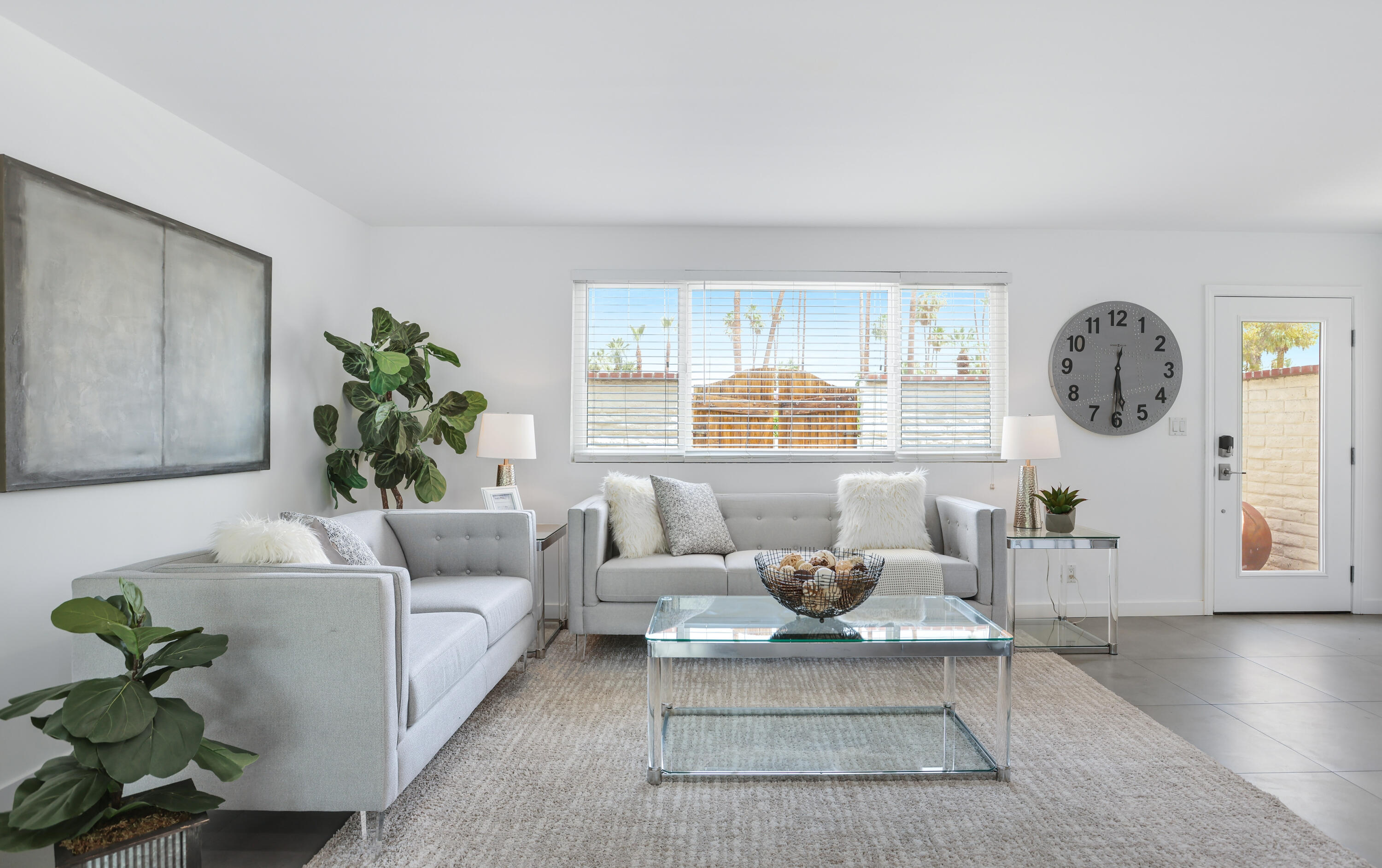 70191 Chappel Road Rancho Mirage, CA 92270 - Photo 2 of 21 Living room