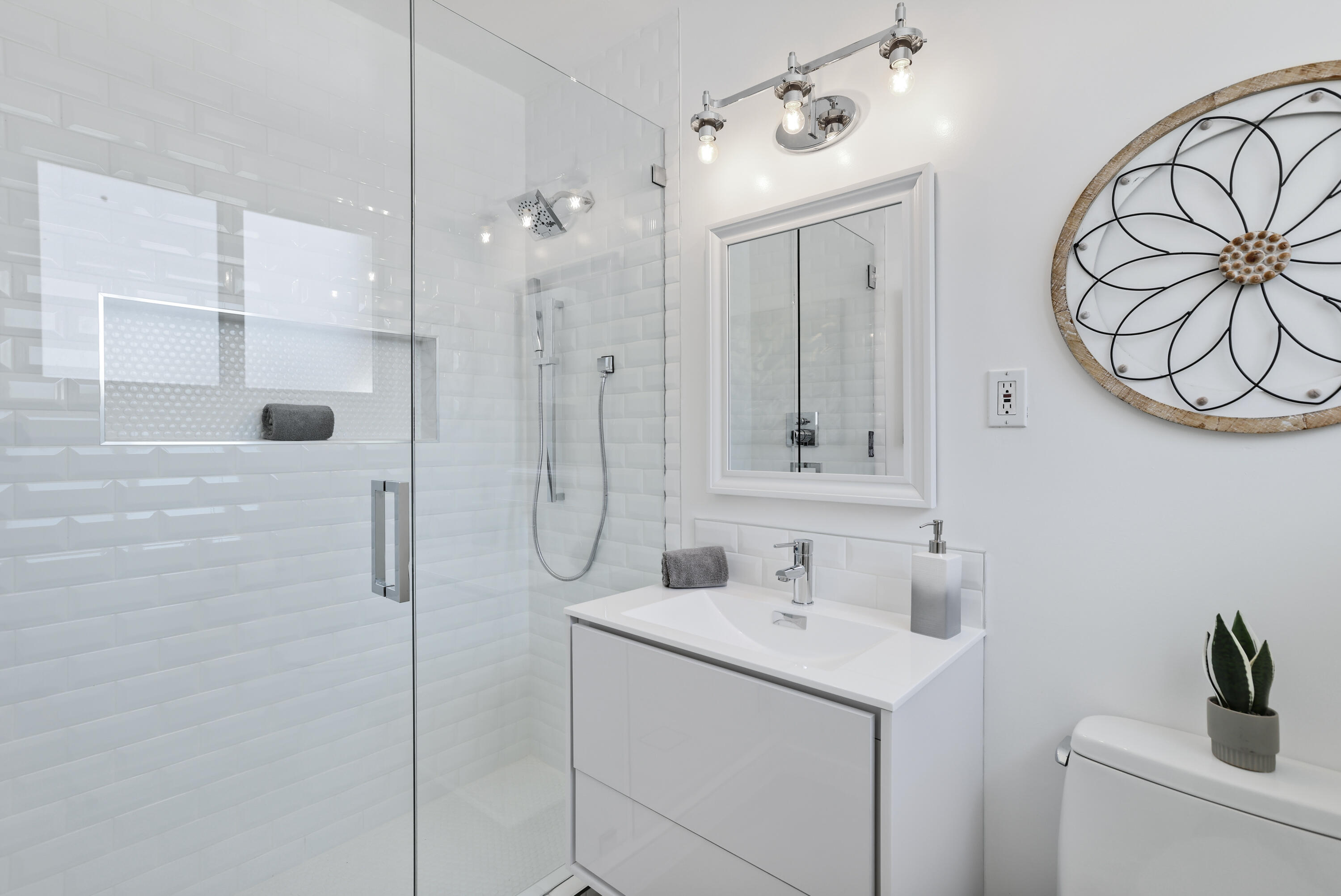70191 Chappel Road Rancho Mirage, CA 92270 - Photo 16 of 21 Primary bath