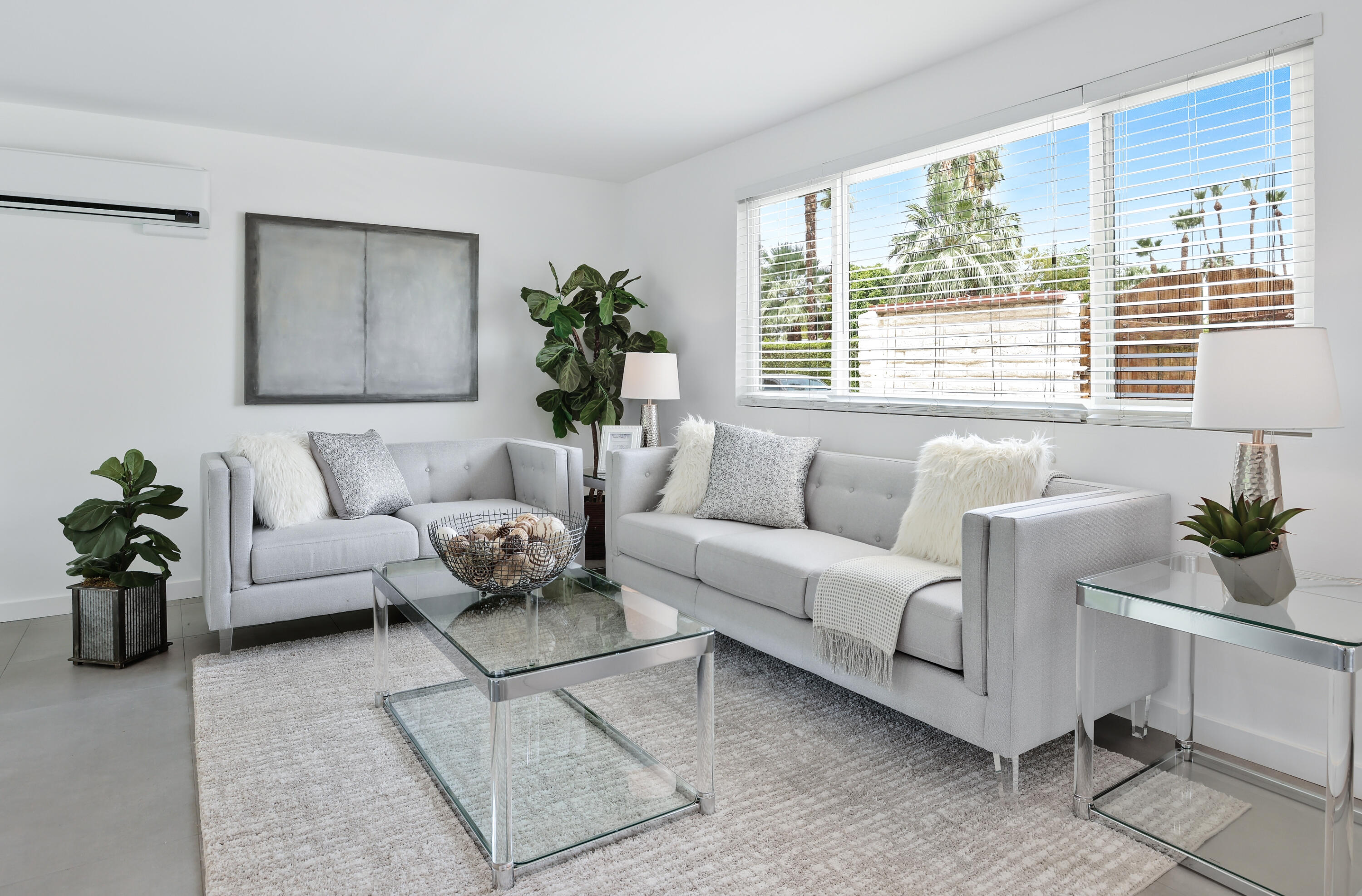 70191 Chappel Road Rancho Mirage, CA 92270 - Photo 3 of 21 Living room