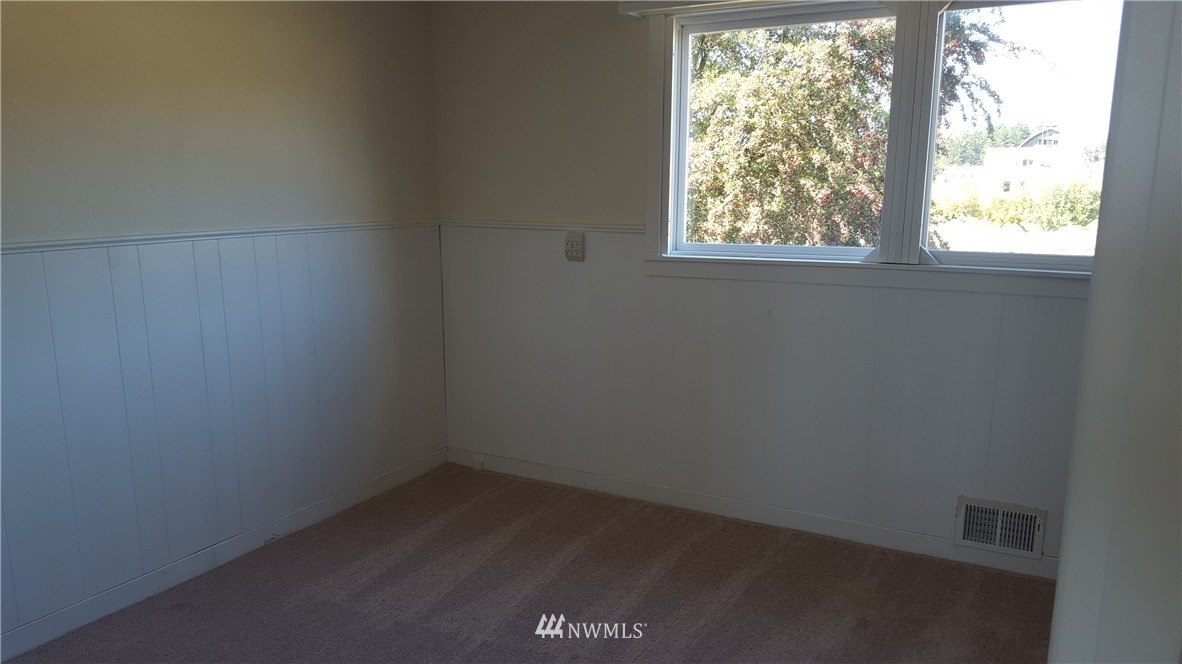 2839 Taylor Road Oak Harbor, WA 98277 - Photo 16 of 21 Gallery Image 16