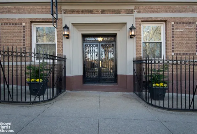 $830,000 | 574 44th Street, Unit 3C | Sunset Park