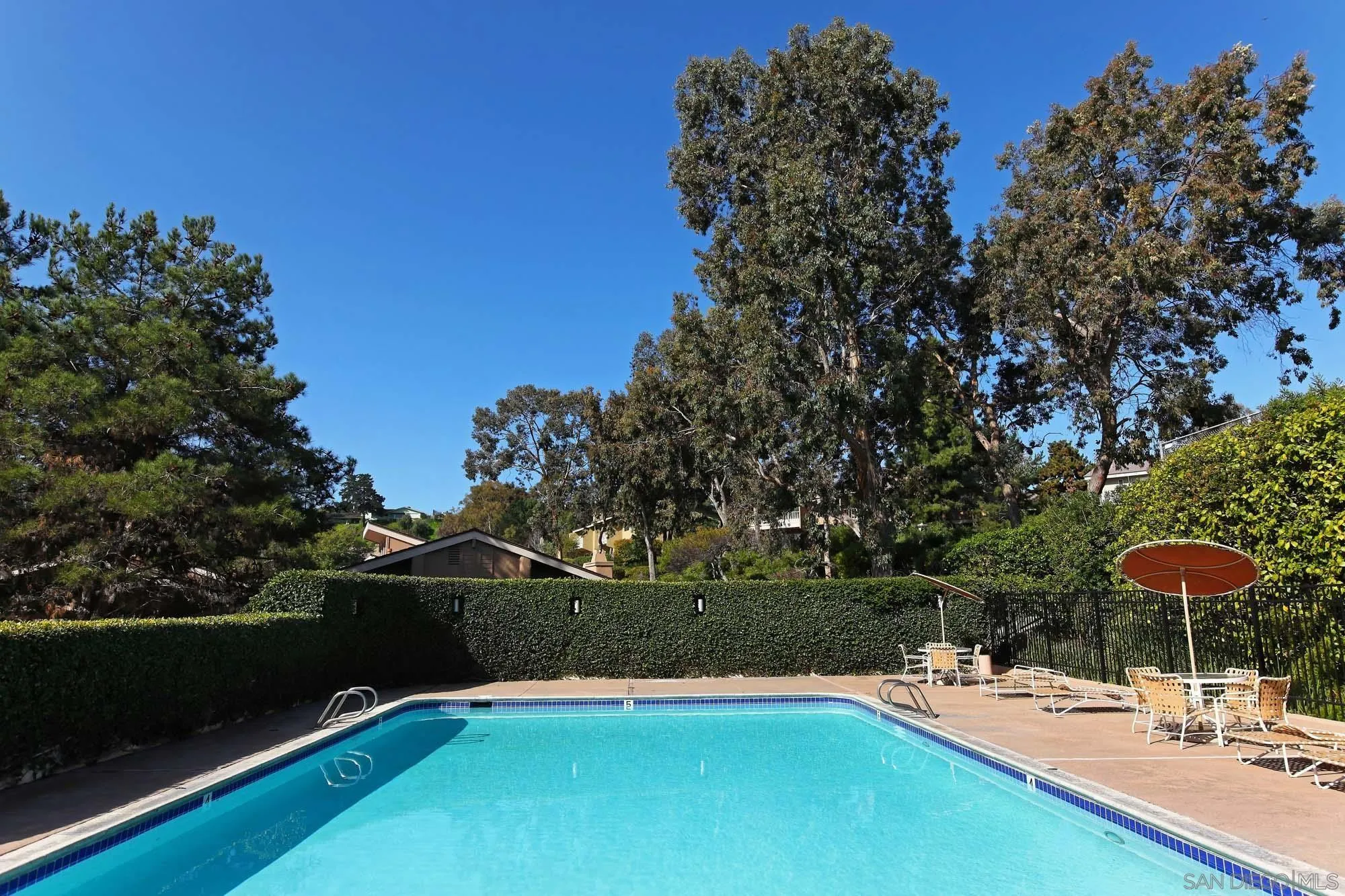 2075 Caminito Circulo Sur La Jolla, CA 92037 - Photo 21 of 26