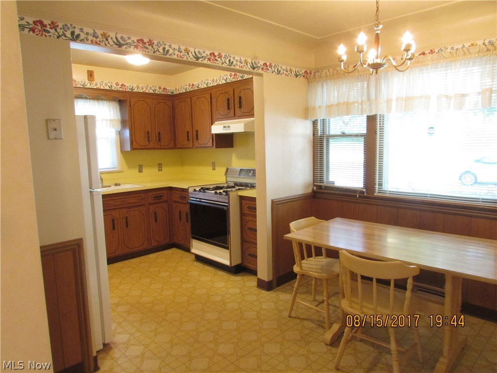 20688 Applegate Road Maple Heights, OH 44137 - Photo 8 of 35 Gallery Image 8