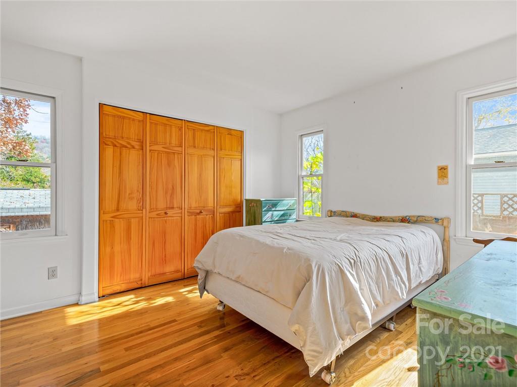 89 Washington Road Asheville, NC 28801 - Photo 17 of 33 Gallery Image 17