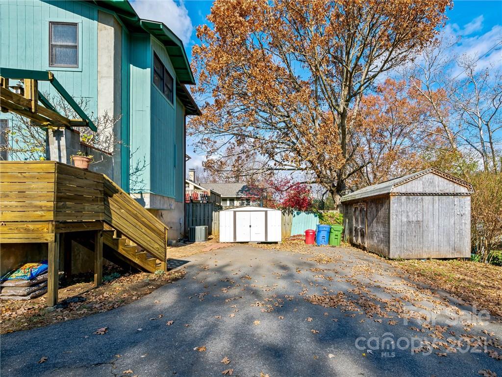89 Washington Road Asheville, NC 28801 - Photo 25 of 33 Gallery Image 25
