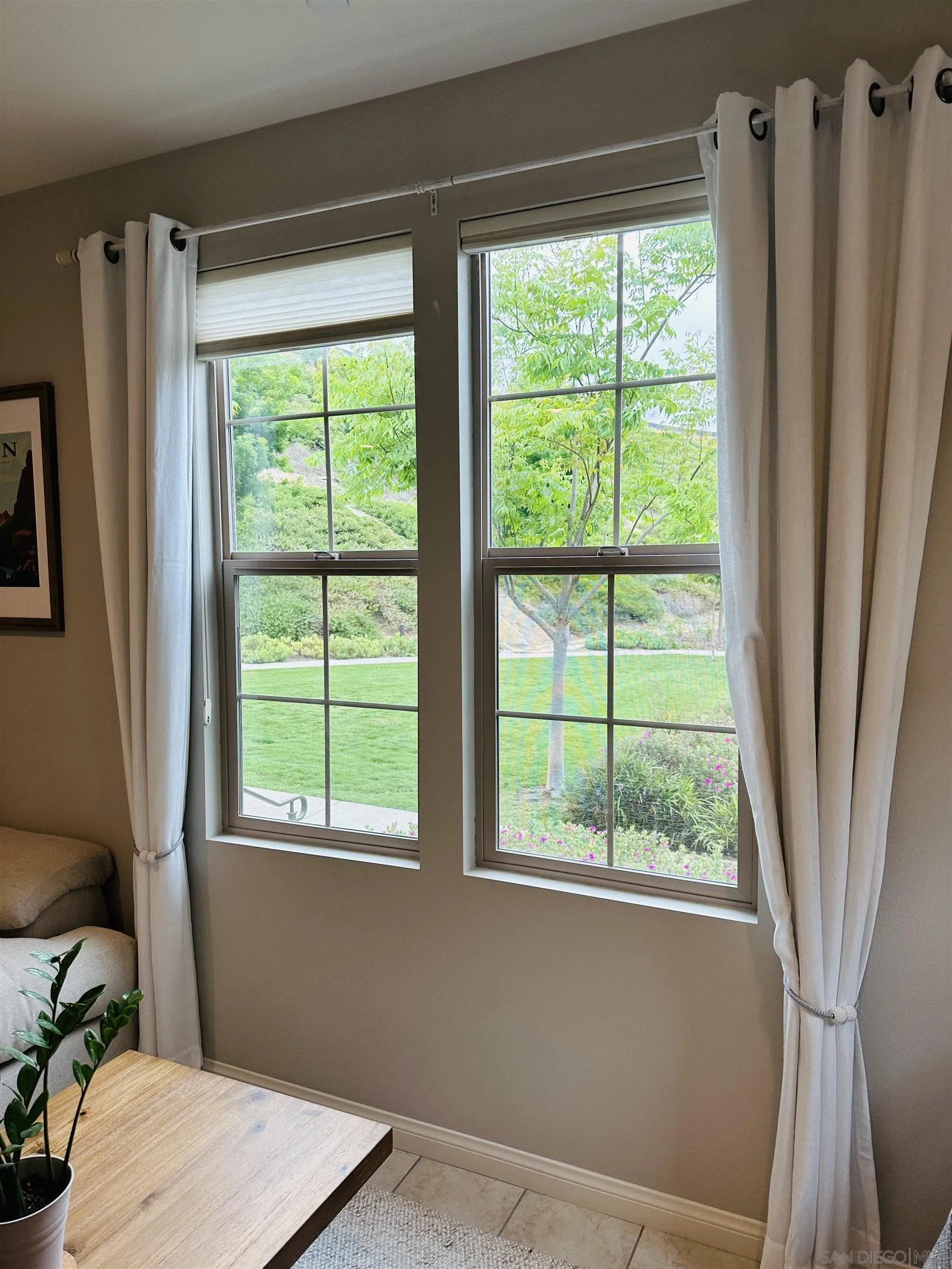 4309 Star Path Way, Unit 2 Oceanside, CA 92056 - Photo 9 of 32 a bedroom with a bed and a window