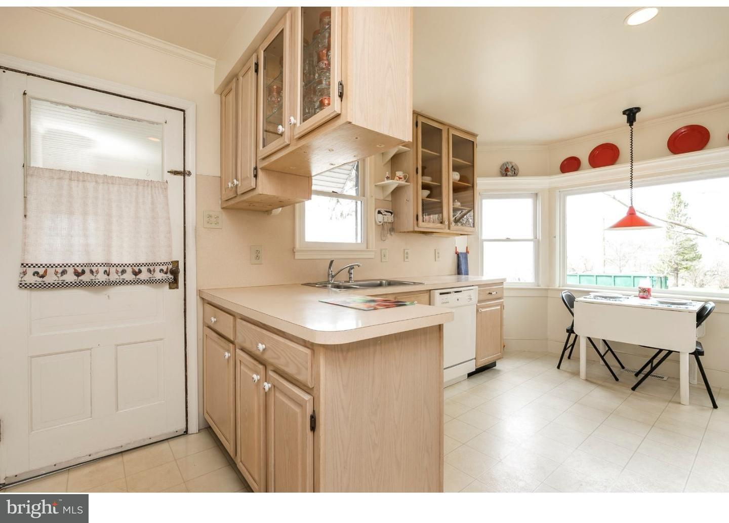 301 Vaughn Road Royersford, PA 19468 - Photo 12 of 24 Kitchen