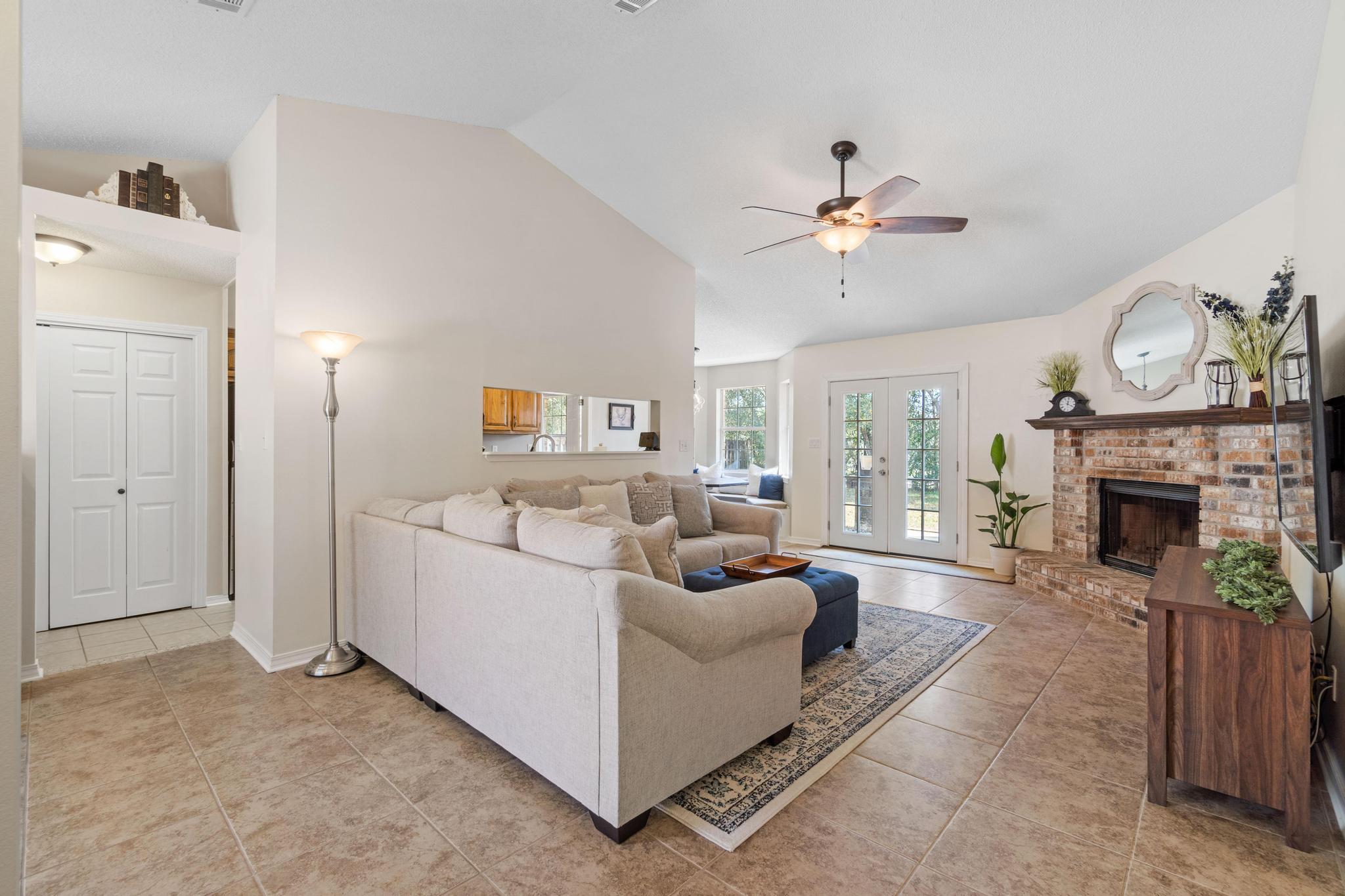 4340 Bayou Ridge Drive Pace, FL 32571 - Photo 19 of 42 Gallery Image 19