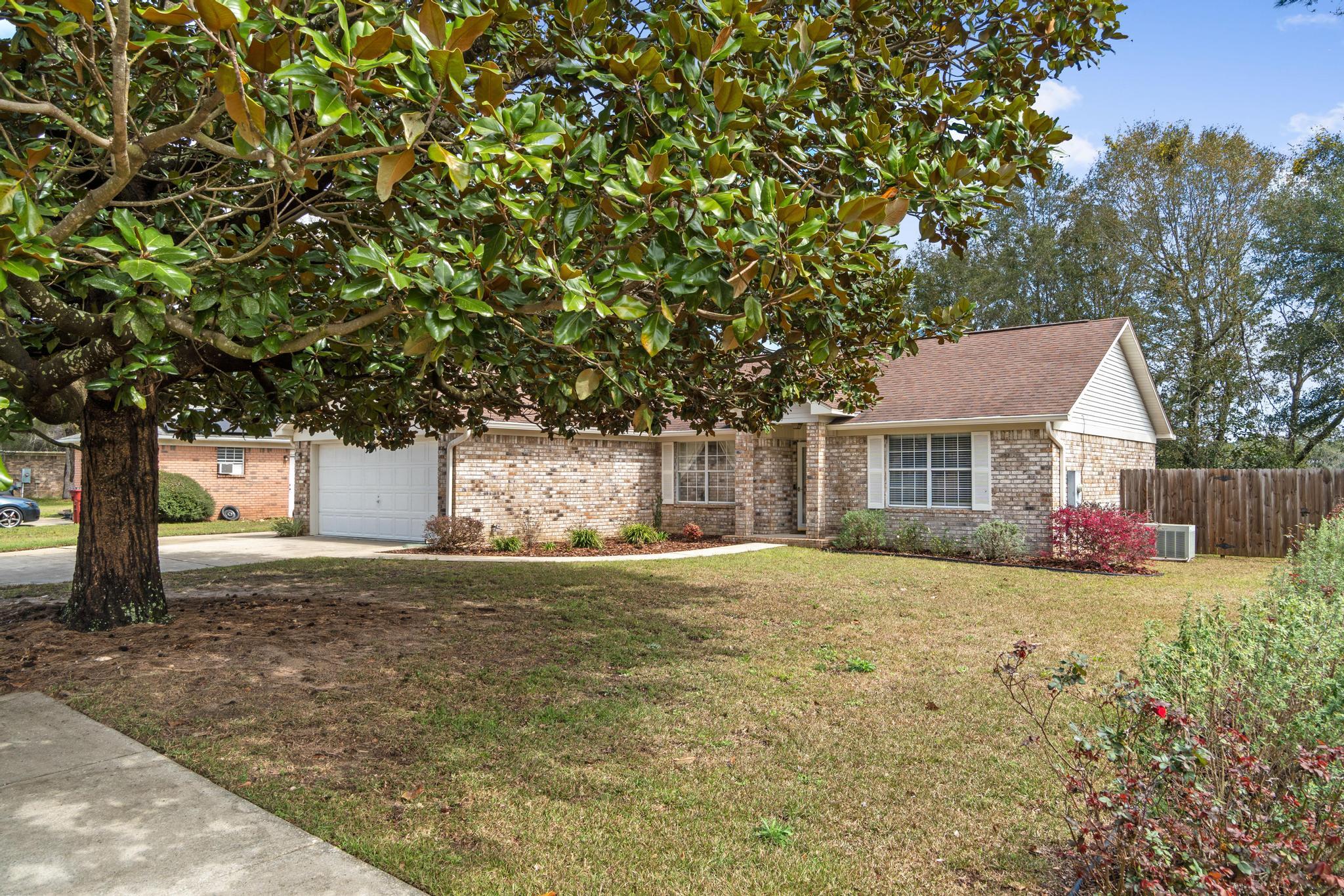 4340 Bayou Ridge Drive Pace, FL 32571 - Photo 4 of 42 Gallery Image 4