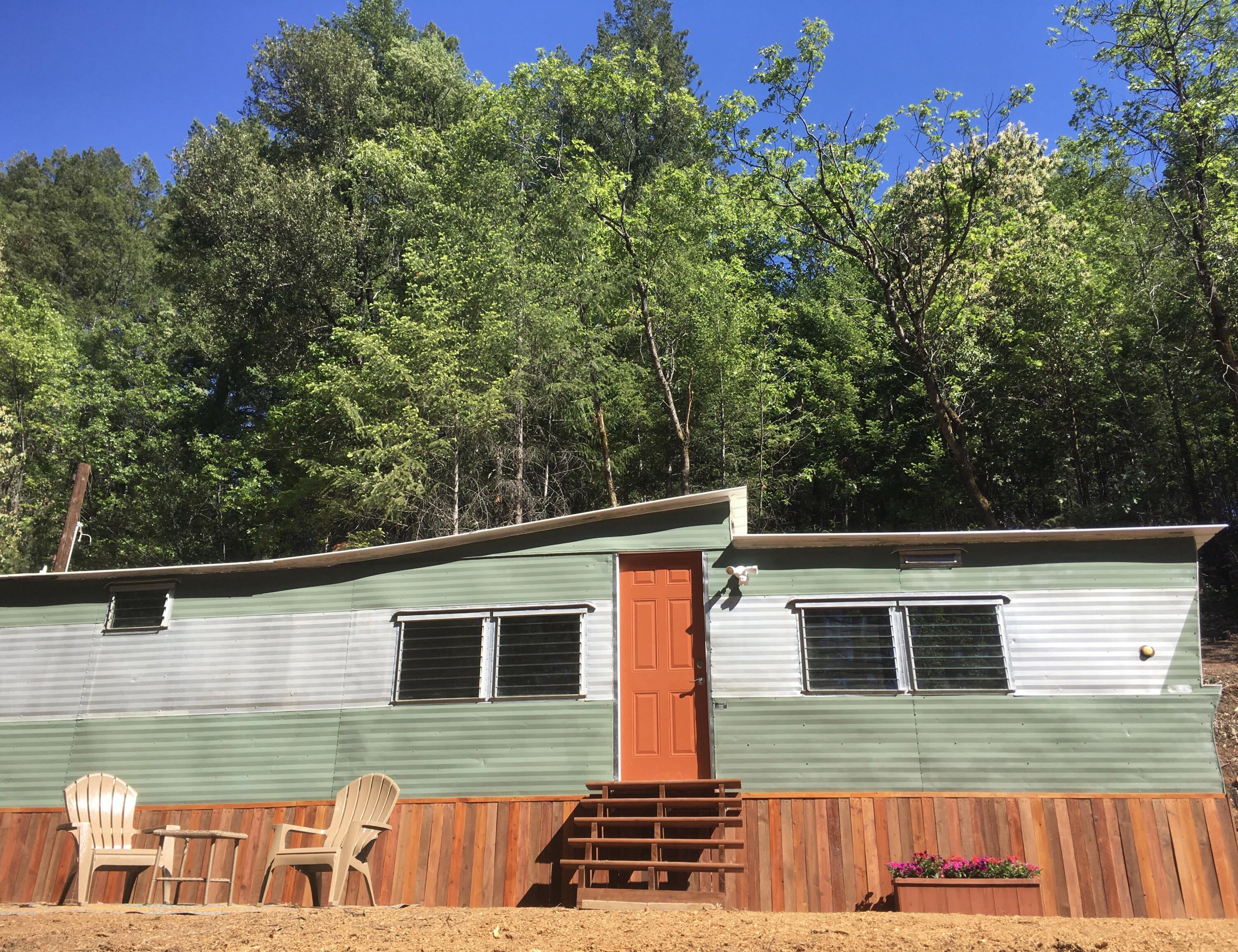 2601 Red Hill Road Junction City, CA 96048 - Photo 1 of 20 Image 01