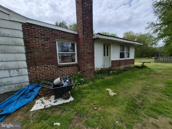 $300,000 | 194 Water Street, Oley, PA 19547
