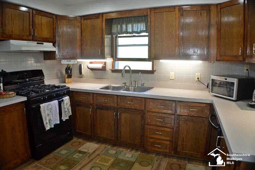 13102 Todd Road Ida, MI 48140 - Photo 8 of 22 Kitchen
