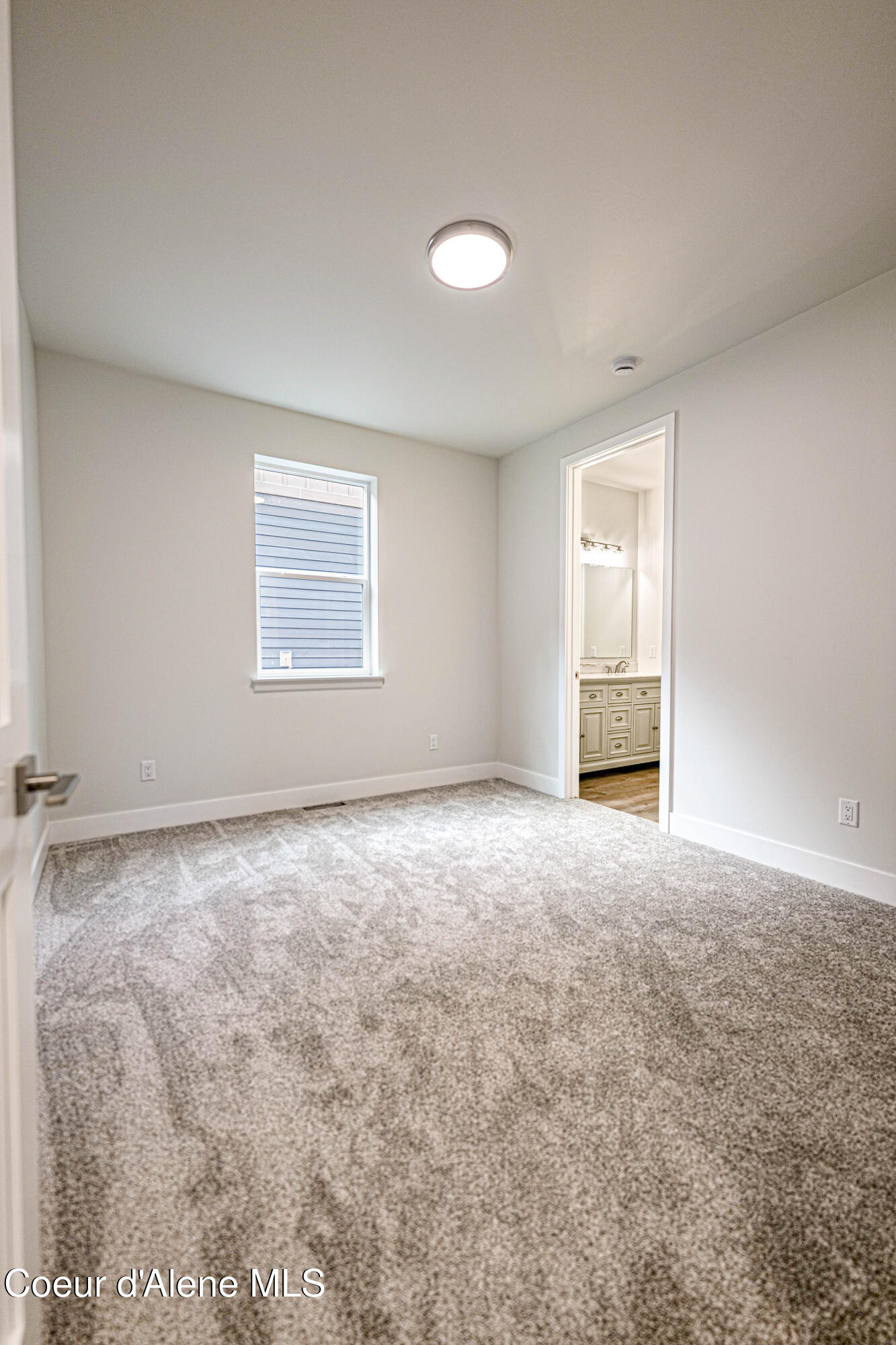 877 Main Street Wardner, ID 83837 - Photo 14 of 27 877 M-18