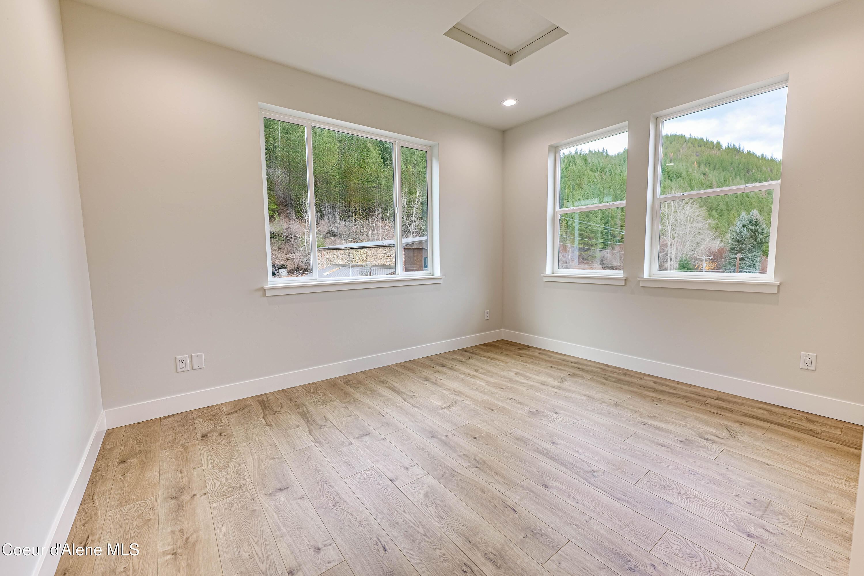 877 Main Street Wardner, ID 83837 - Photo 16 of 27 877 M-20