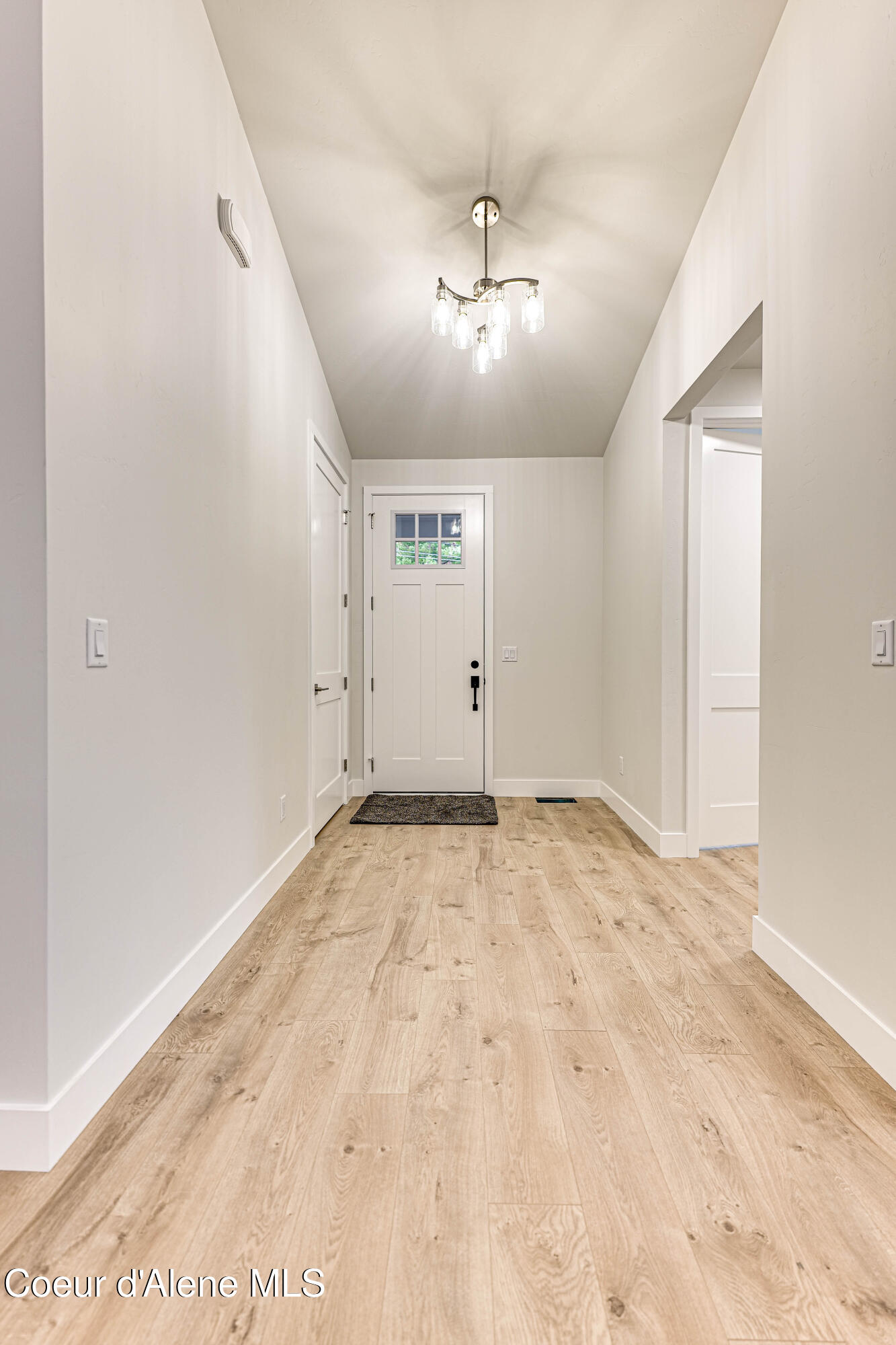 877 Main Street Wardner, ID 83837 - Photo 17 of 27 877 M-21