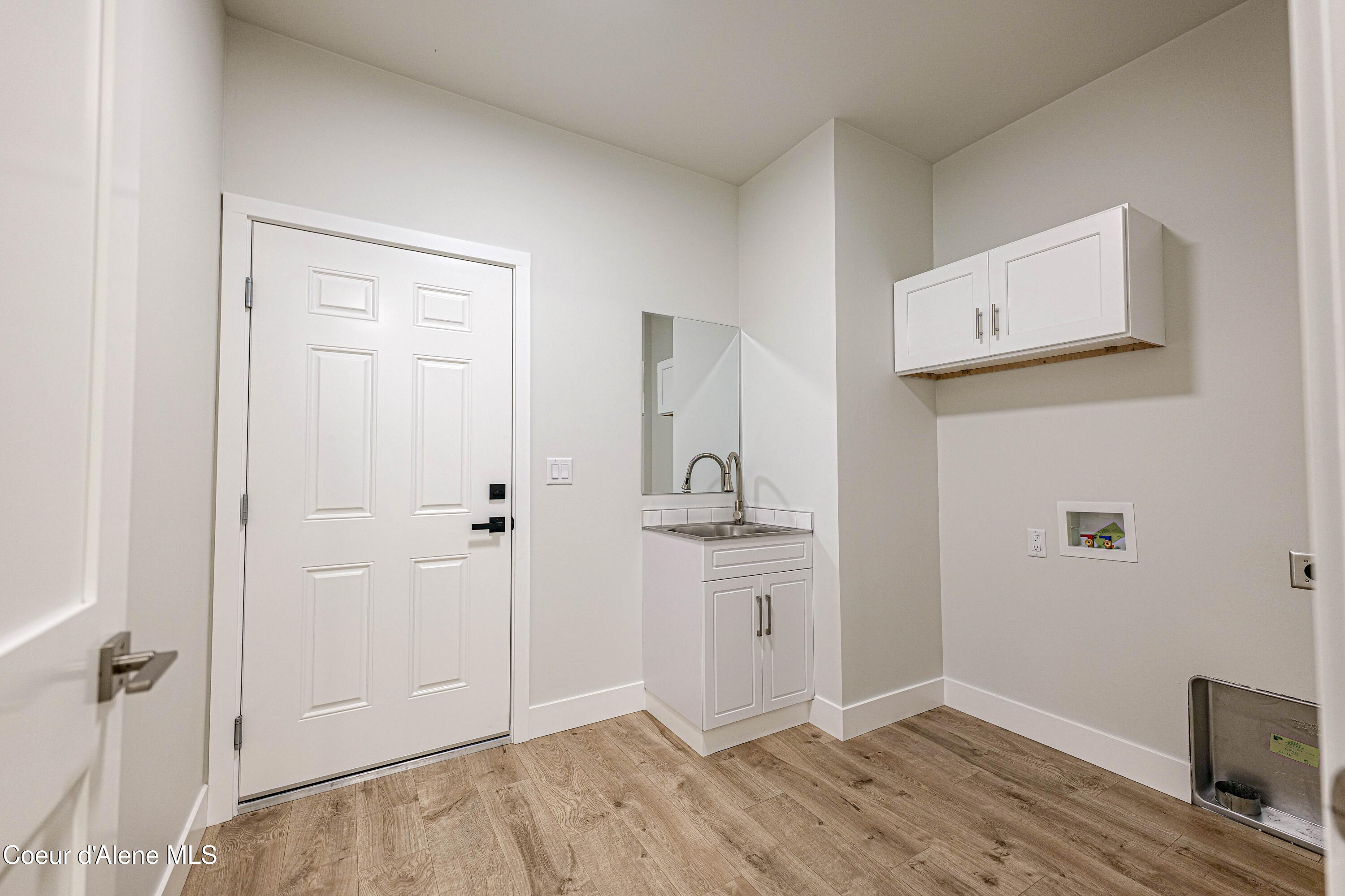 877 Main Street Wardner, ID 83837 - Photo 19 of 27 877 M-23