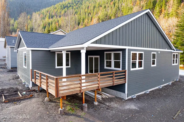 $549,000 | 877 Main Street, Wardner, ID 83837