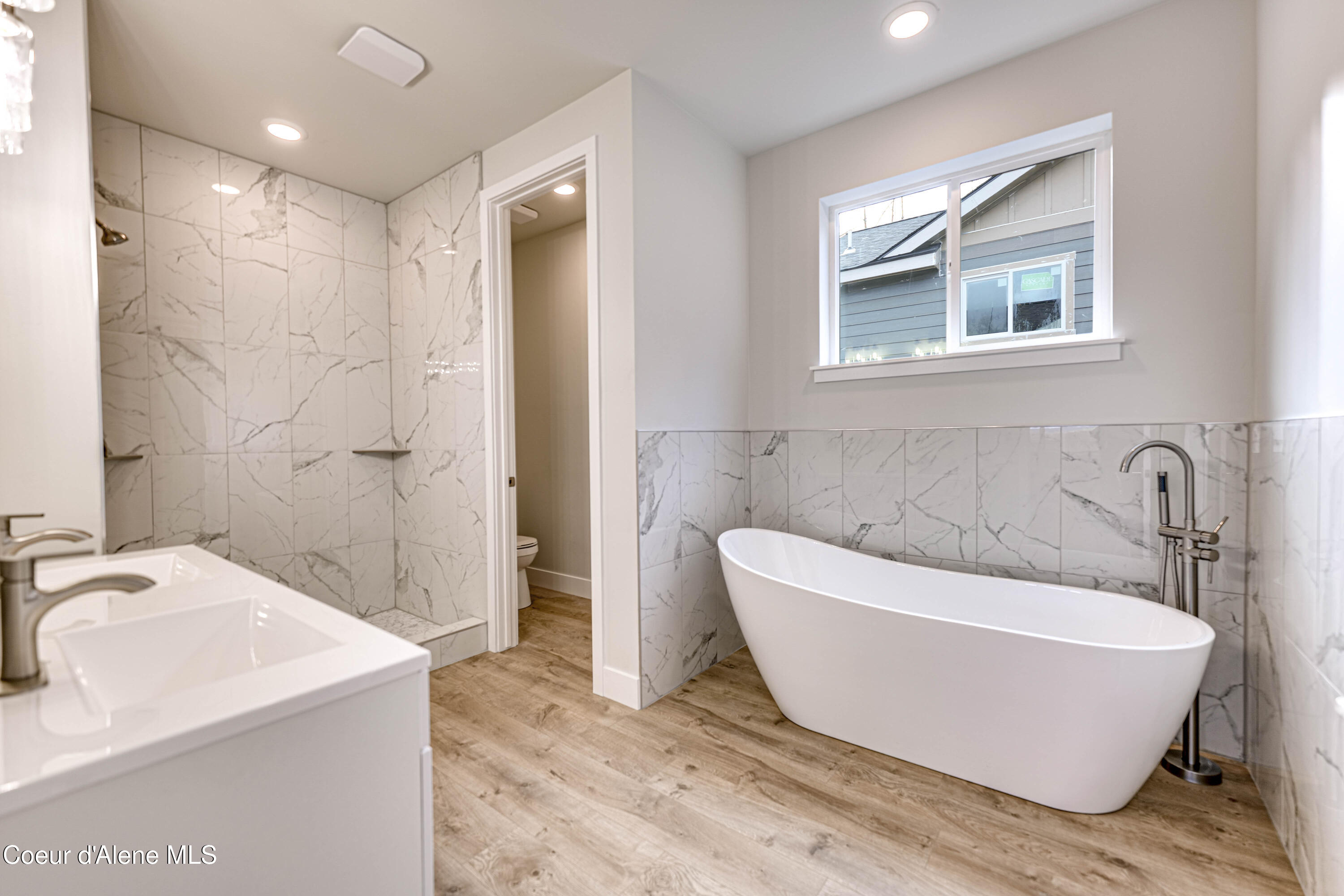 877 Main Street Wardner, ID 83837 - Photo 8 of 27 877 M-12