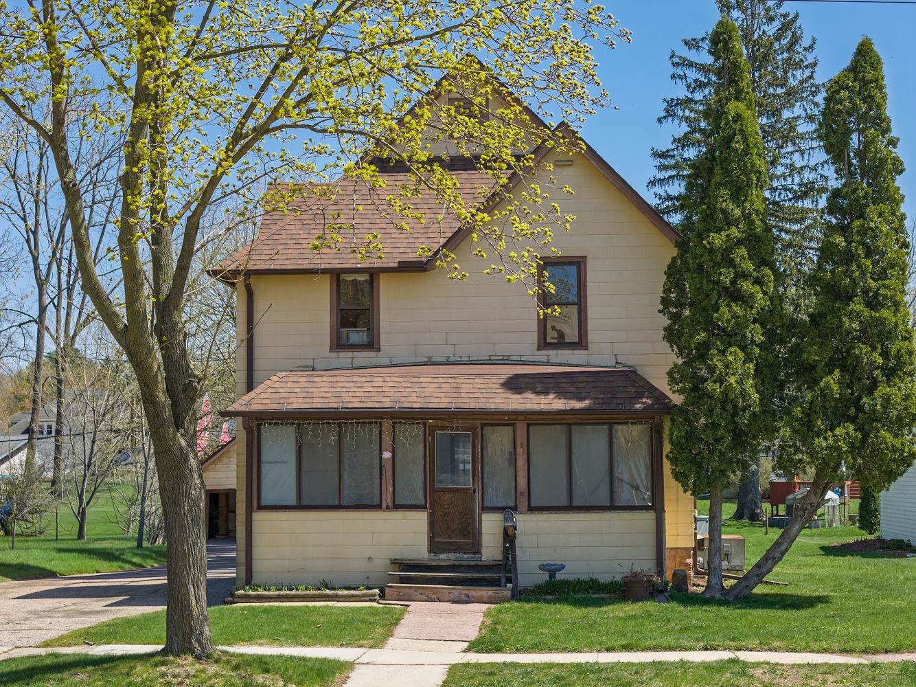 315 South Pine Street Reedsburg, WI 53959 - Photo 1 of 34