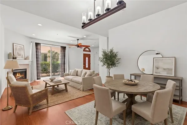 $799,000 | 4732 Radford Avenue, Unit 8, Valley Village, CA 91607