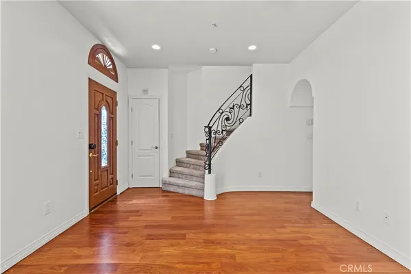 $799,000 | 4732 Radford Avenue, Unit 8, Valley Village, CA 91607