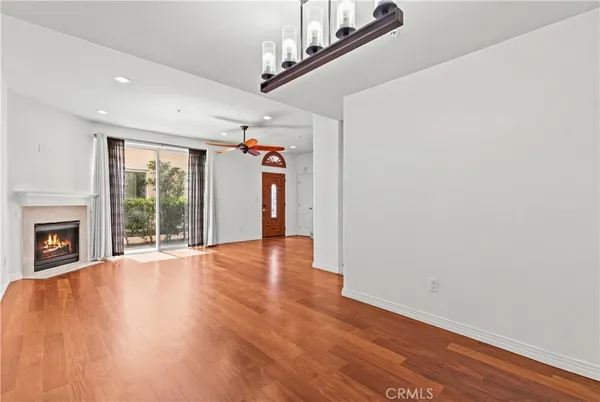 $799,000 | 4732 Radford Avenue, Unit 8, Valley Village, CA 91607