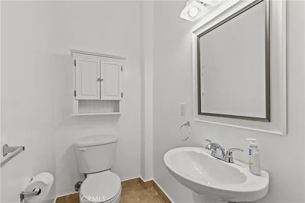 $799,000 | 4732 Radford Avenue, Unit 8, Valley Village, CA 91607