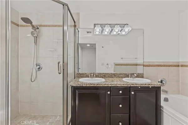 $799,000 | 4732 Radford Avenue, Unit 8, Valley Village, CA 91607
