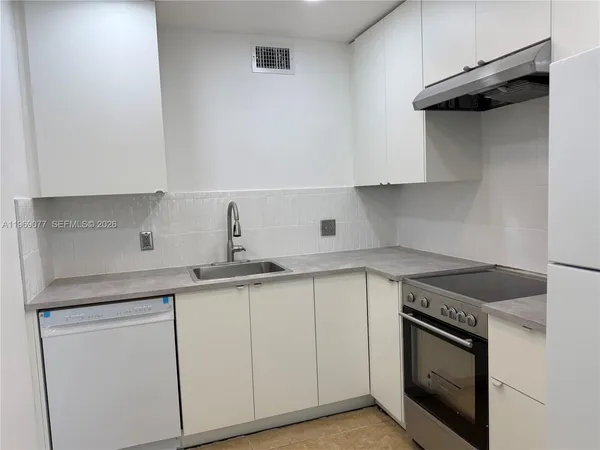 $2,100 | 13255 Southwest 9th Court, Unit 402G, Pembroke Pines, FL 33027