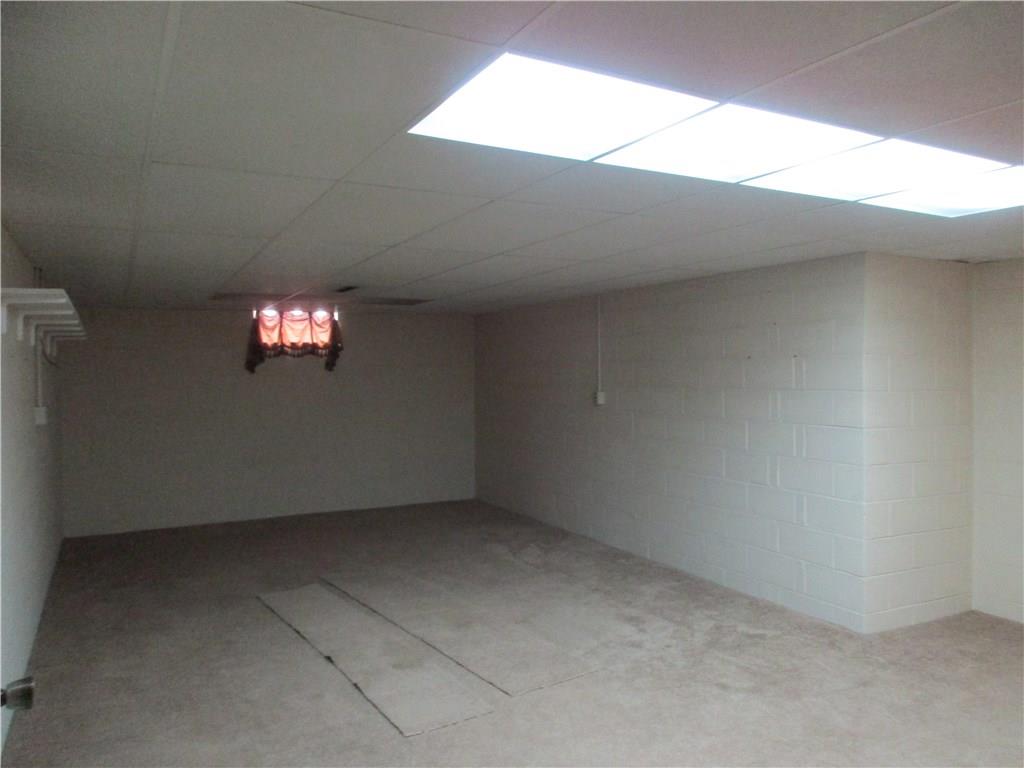 2202 Maple Street Columbus, IN 47201 - Photo 11 of 20 Gallery Image 11