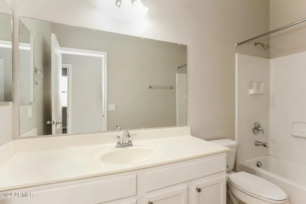 $1,885 | 1072 South 177th Drive, Unit A1, Goodyear, AZ 85338