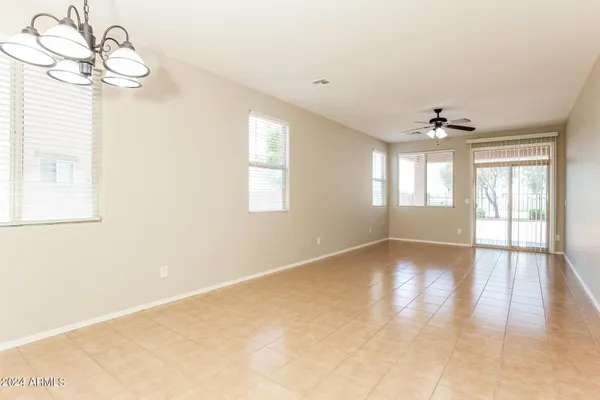 $1,885 | 1072 South 177th Drive, Unit A1, Goodyear, AZ 85338