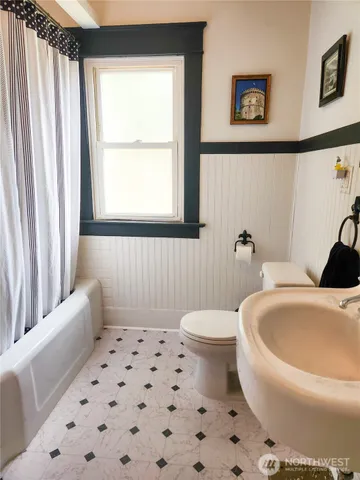 $319,995 | 202 East 3rd Avenue, Ritzville, WA 99169