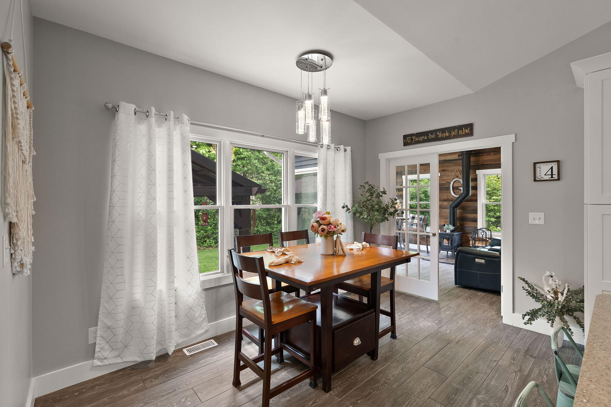 10186 Rustic Drive Demotte, IN 46310 - Photo 17 of 65 2048x1365