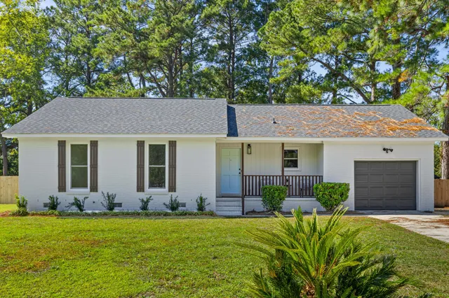 $315,000 | 121 State Rd S-8-923, Moncks Corner, SC 29461