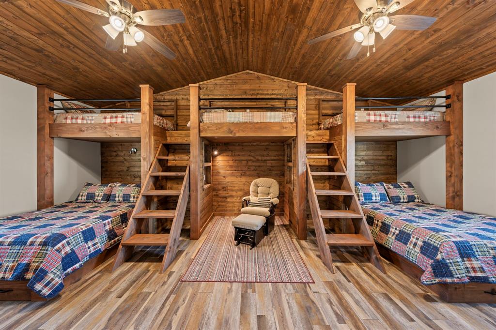 770 Sand Lane Santo, TX 76472 - Photo 32 of 40 a outdoor space with balcony