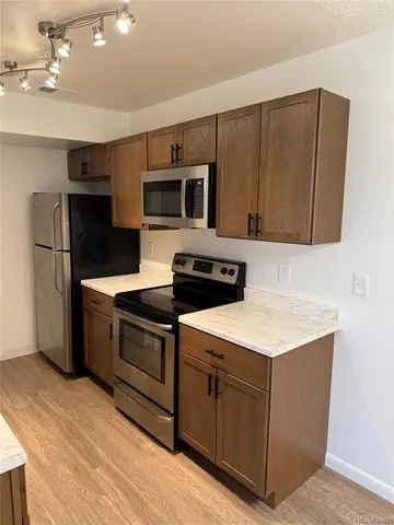 $950,000 | 841 South Uravan Court, Aurora, CO 80017