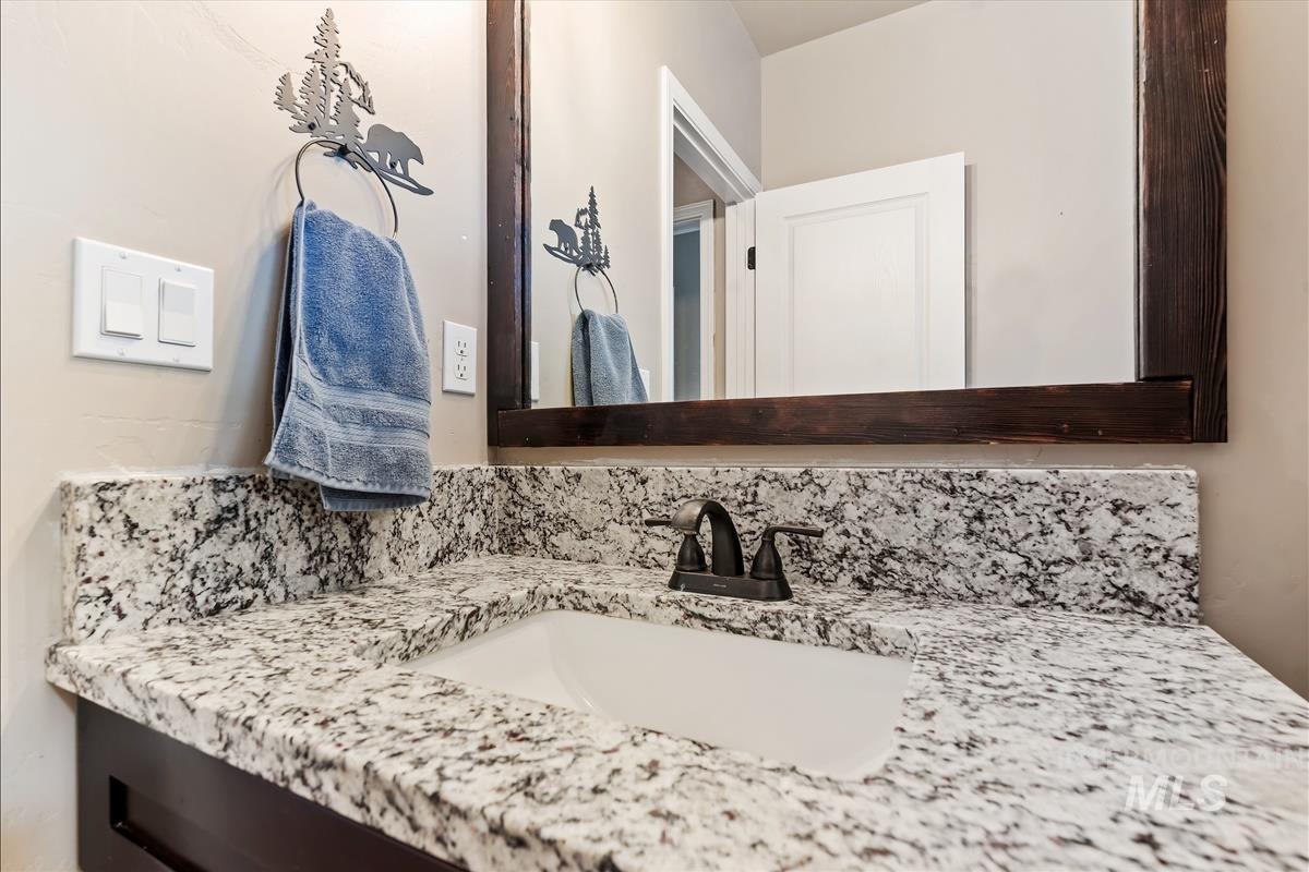 6308 South Kelso Way Boise, ID 83709 - Photo 15 of 35 Bathroom featuring vanity