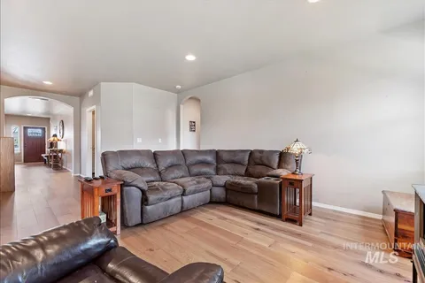 $429,900 | 6308 South Kelso Way, Boise, ID 83709