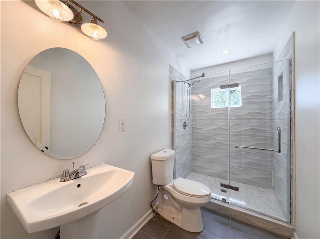 1918 Spring Avenue Atlanta, GA 30344 - Photo 13 of 20