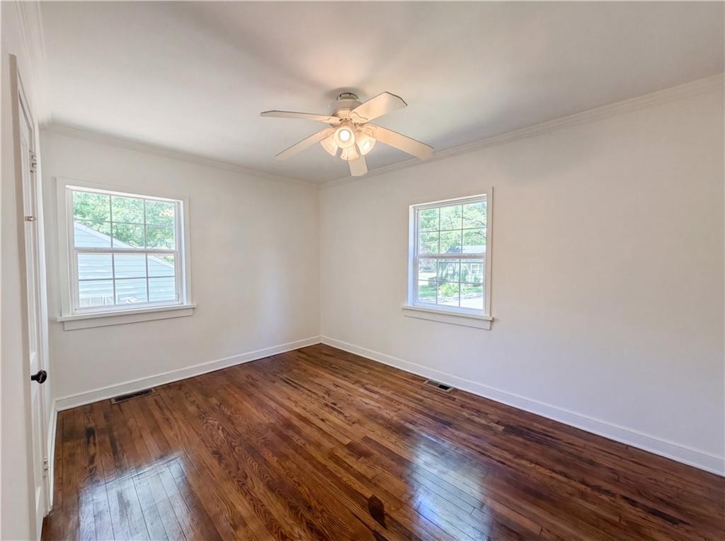 1918 Spring Avenue Atlanta, GA 30344 - Photo 4 of 20