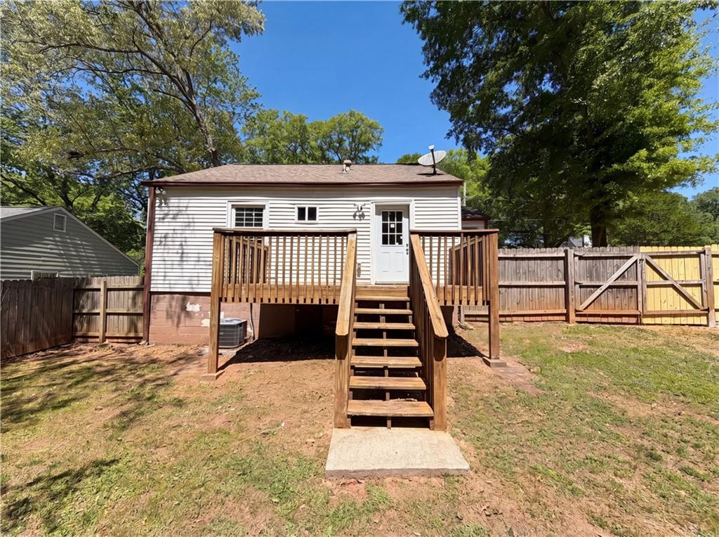 1918 Spring Avenue Atlanta, GA 30344 - Photo 5 of 20