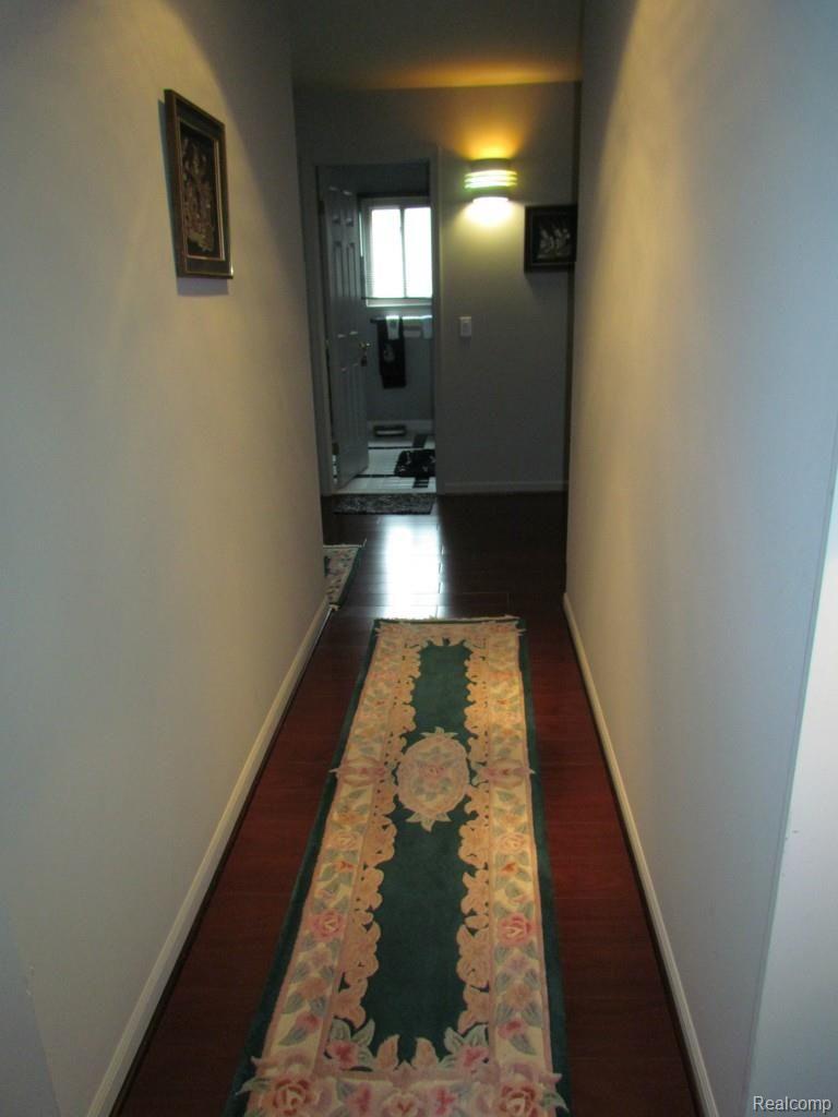 415 Buttercup Drive Rochester, MI 48307 - Photo 16 of 17 IMG_0070.jpg