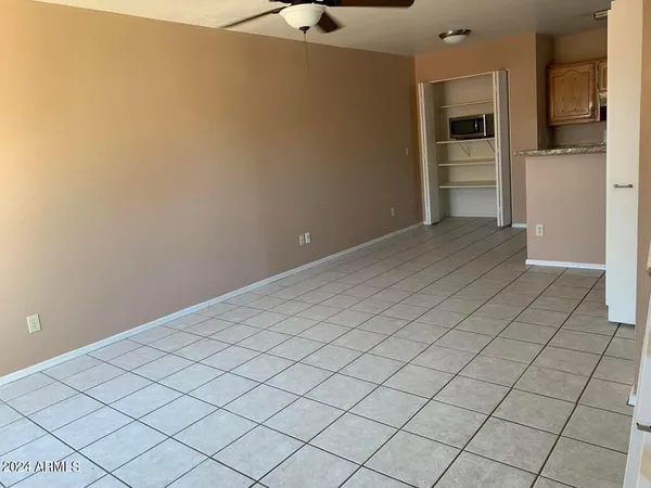 $1,550 | 2301 East University Drive, Unit 333, Mesa, AZ 85213